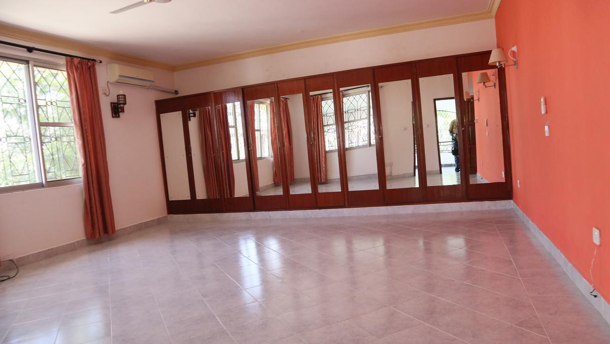 4 Bed Townhouse with En Suite at Nyali - 12