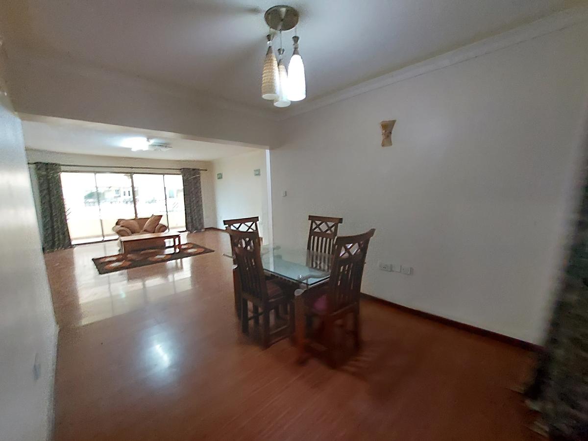 3 Bed Apartment with En Suite at Lavington - 4