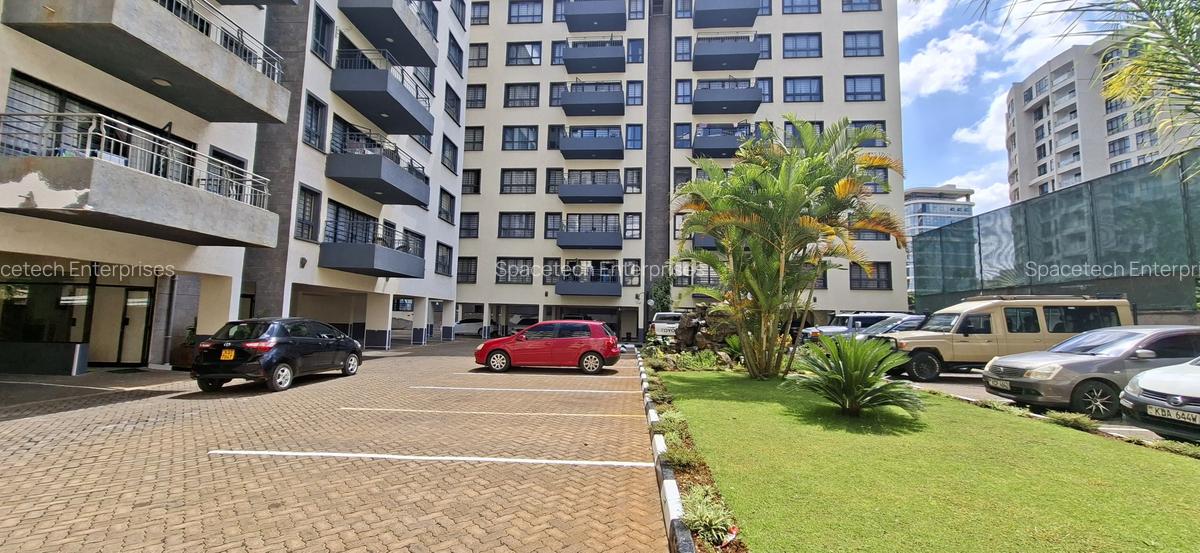3 Bed Apartment with En Suite in Westlands Area - 1