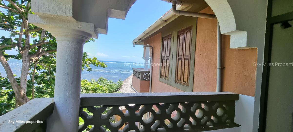 4 Bed Villa with En Suite at Kanamai - 13