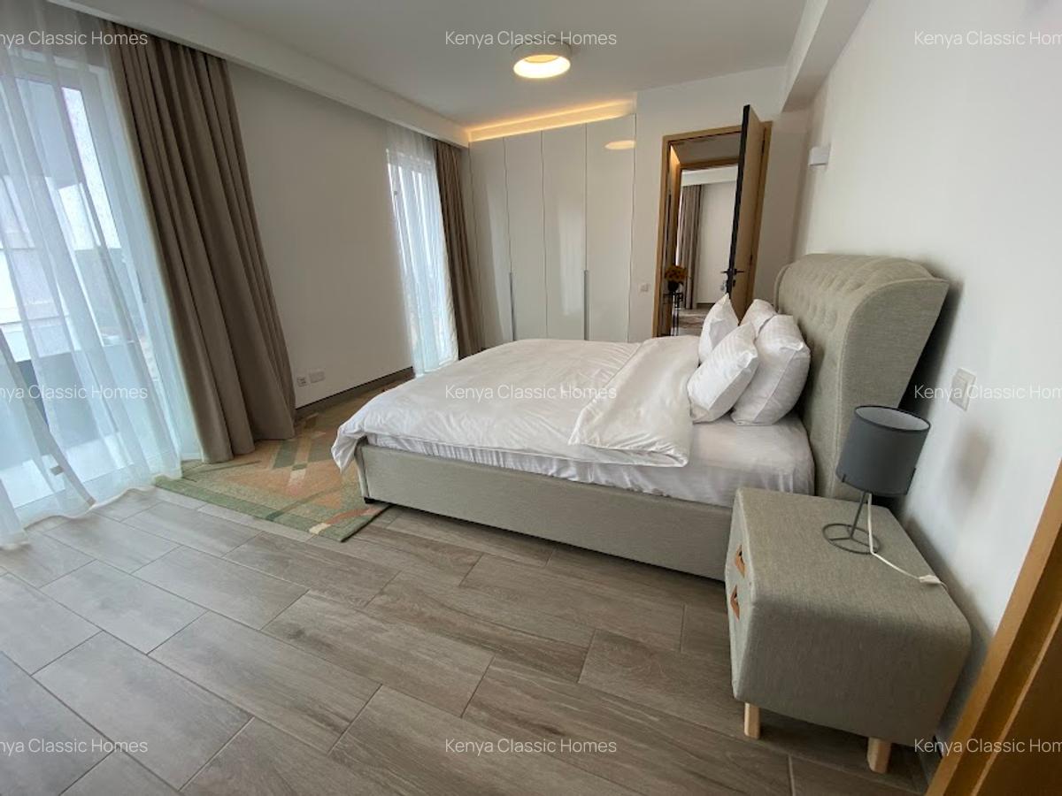 Serviced 3 Bed Apartment with En Suite at Denis Pritt - 14