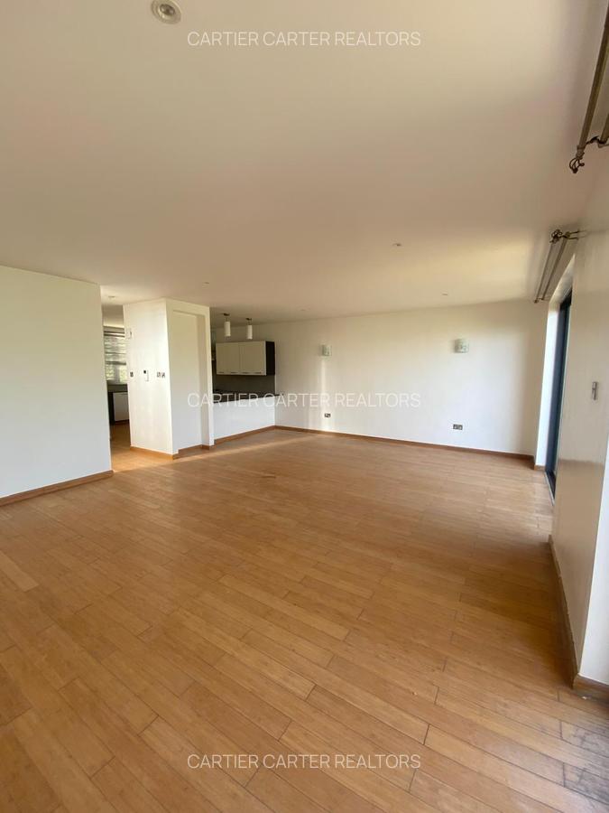 4 Bed Villa with En Suite in Garden Estate - 7