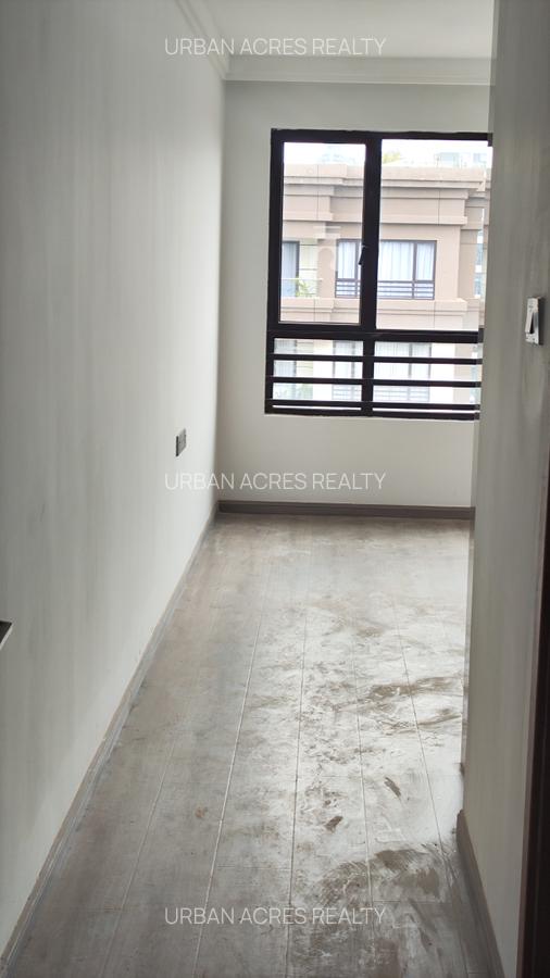 3 Bed Apartment with En Suite at Riverside Drive - 14