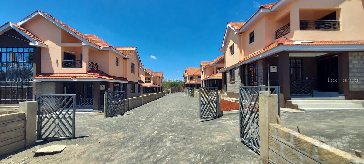 4 Bed Villa with En Suite at Rimpa - 2