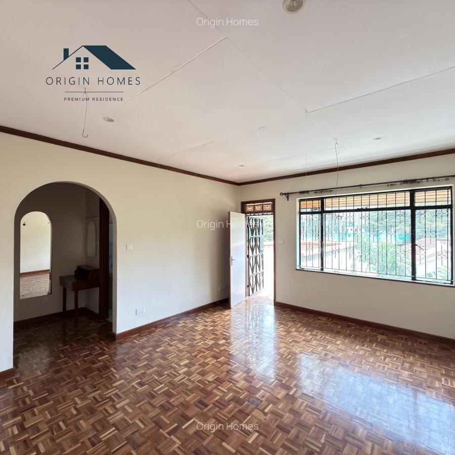 5 Bed House with En Suite at Westlands - 17