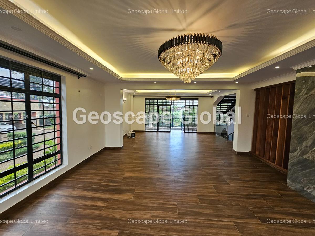 5 Bed Villa with En Suite in Runda - 7