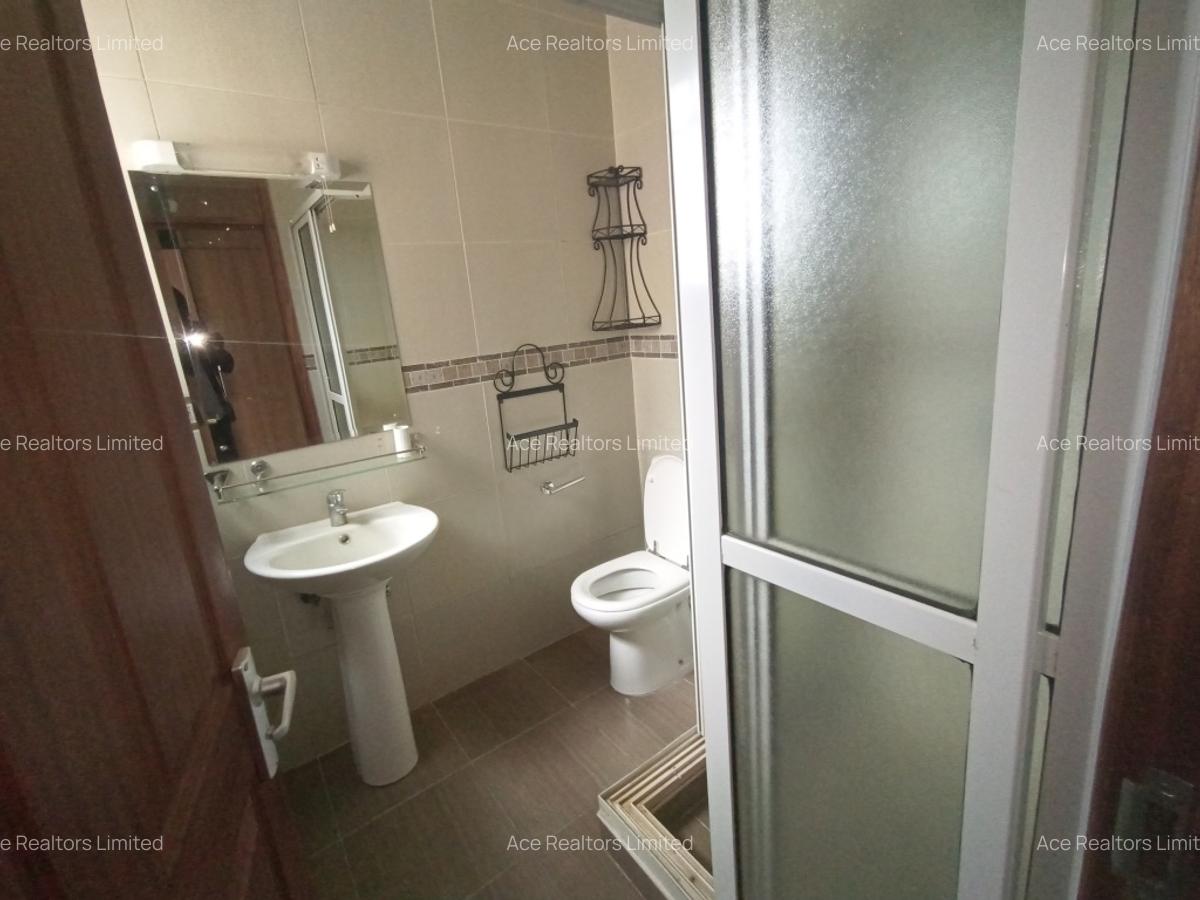 1 Bed Apartment with En Suite at Riverside Drive - 8