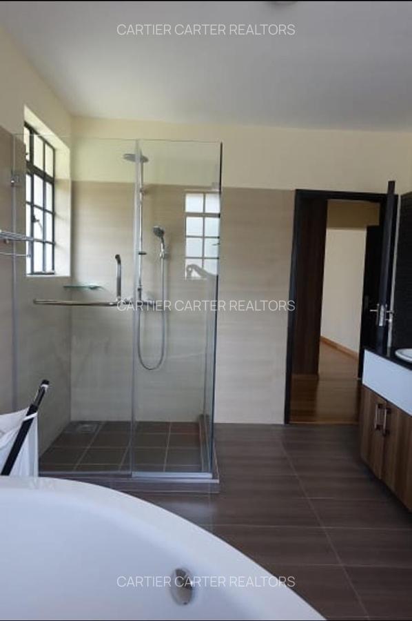 5 Bed Townhouse with En Suite in Karen - 11