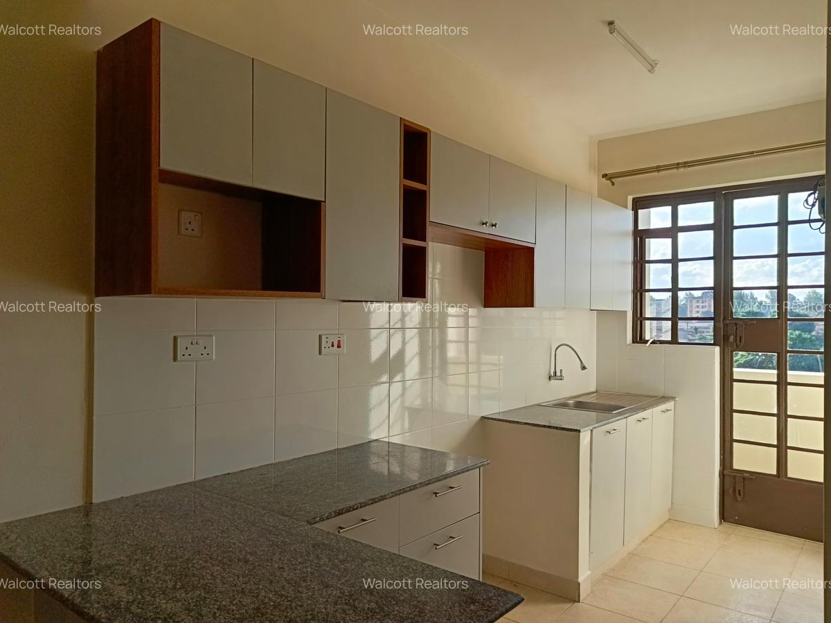 2 Bed Apartment with En Suite in Naivasha Road - 2