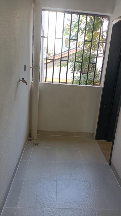 2 Bed Apartment with En Suite in Westlands Area - 13