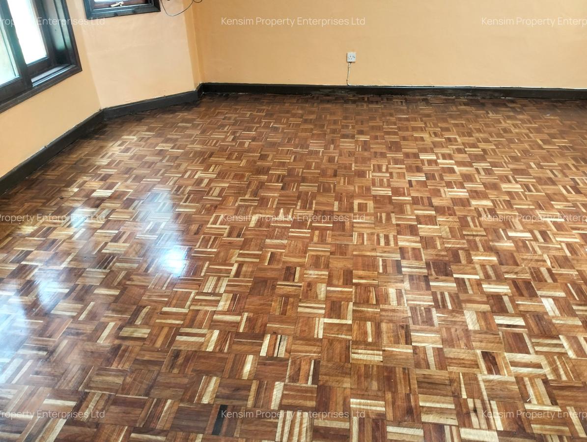 4 Bed Townhouse with En Suite in Kilimani - 6