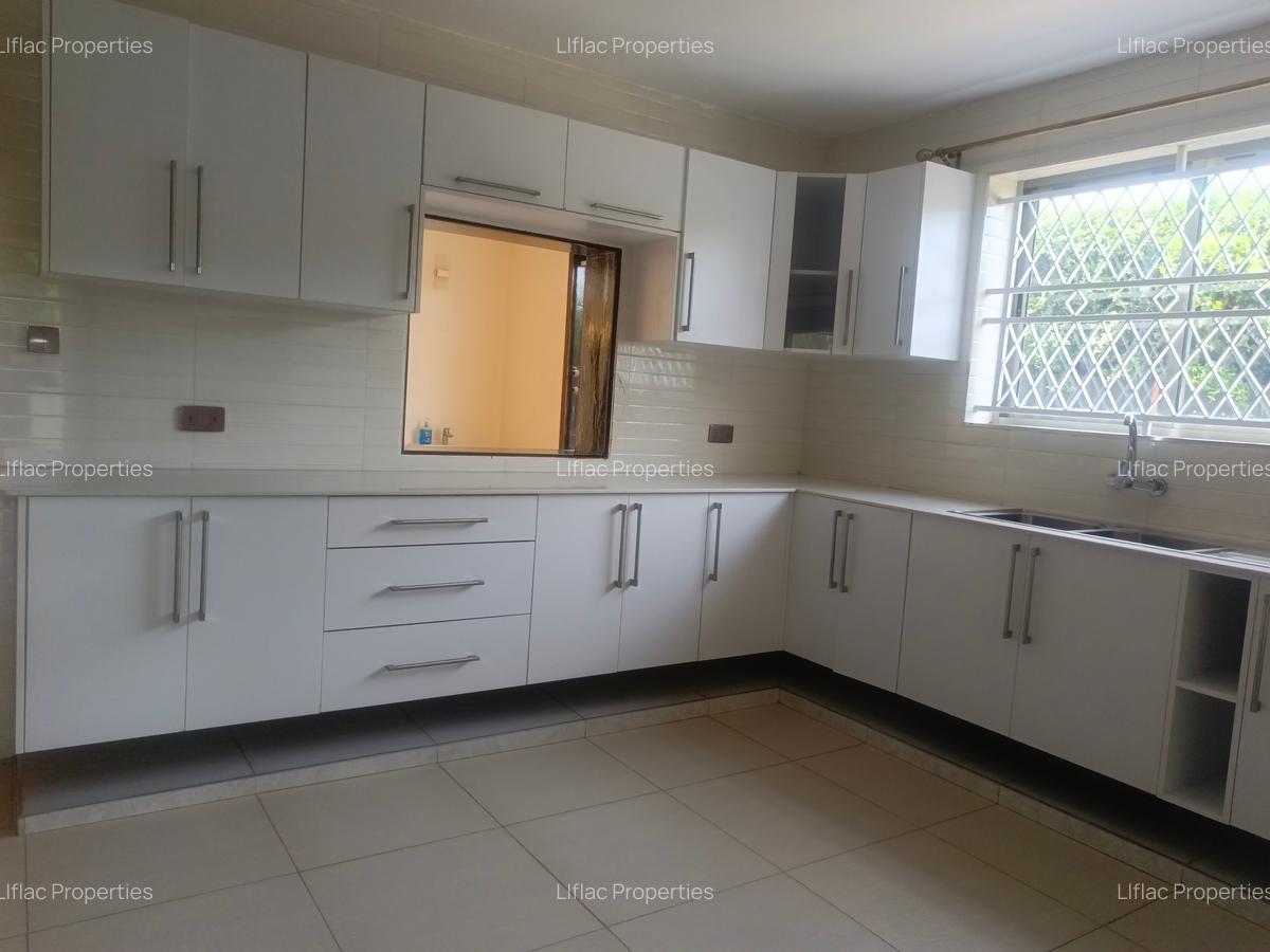 Commercial Property with Fibre Internet in Ridgeways - 10