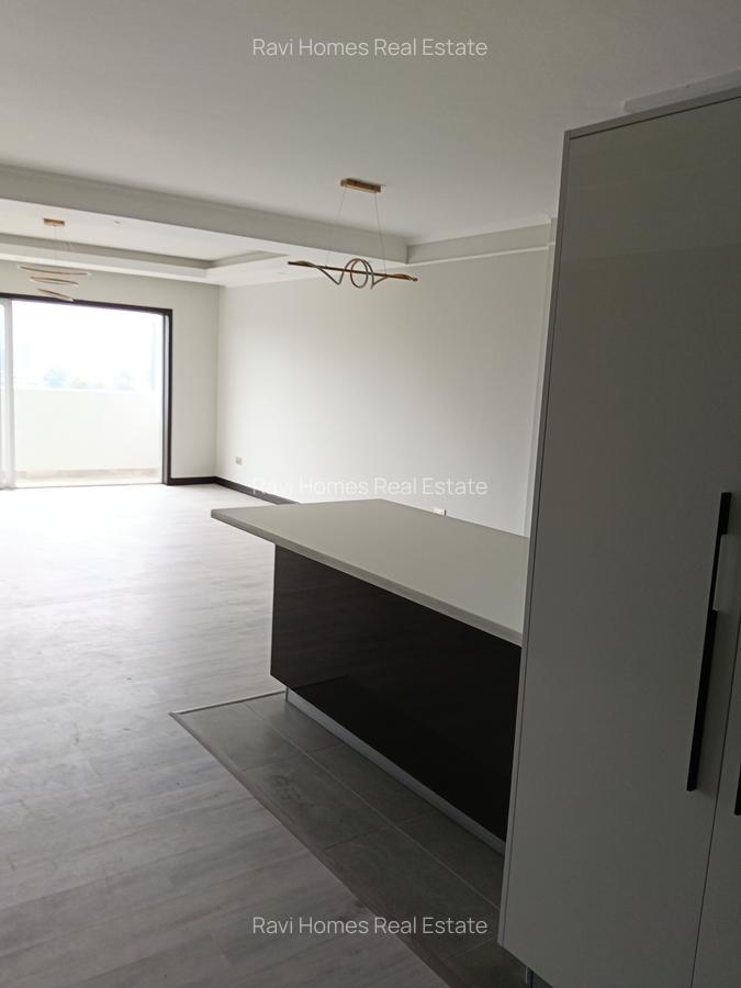 2 Bed Apartment with En Suite at Riverside Along Riverside Drive. - 2