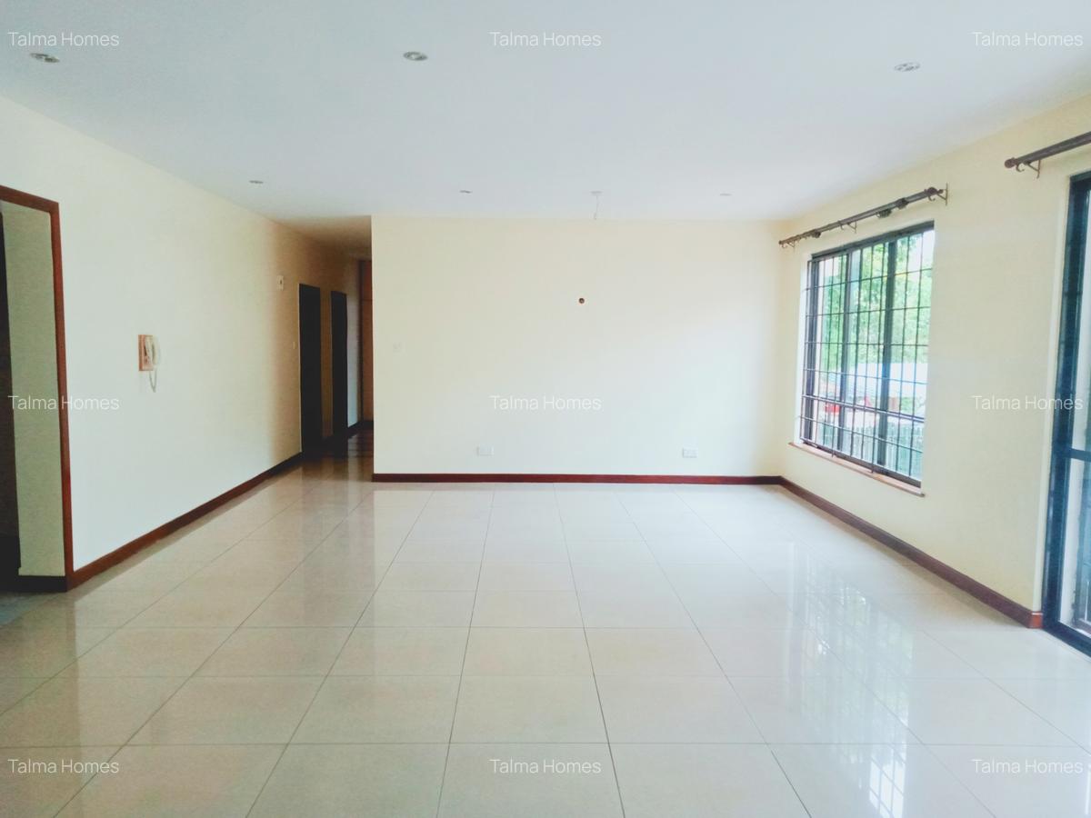 3 Bed Apartment with En Suite at Off Church Rd - 2