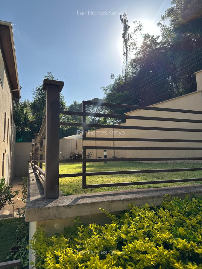 5 Bed Townhouse with En Suite at Lavington Green - 15