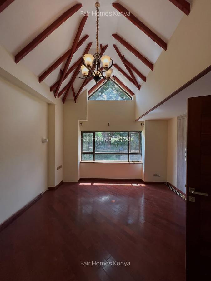 5 Bed Townhouse with En Suite at Lavington Green - 7