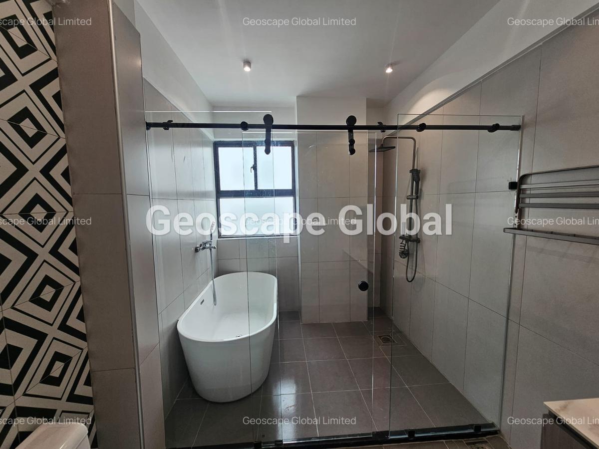 4 Bed Apartment with En Suite in Kileleshwa - 4