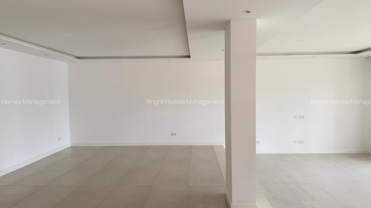 4 Bed Townhouse with En Suite in Westlands Area - 9