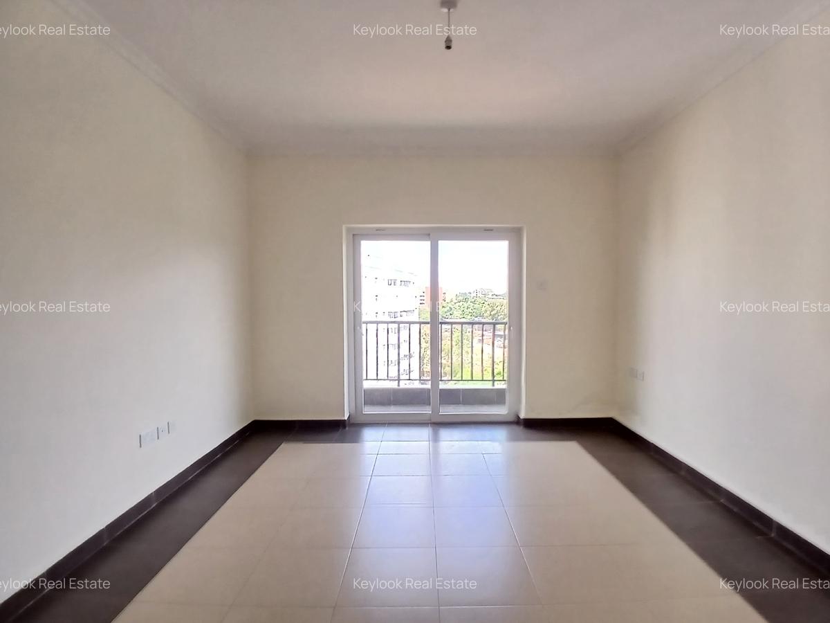 2 Bed Apartment with En Suite at Lavington - 13