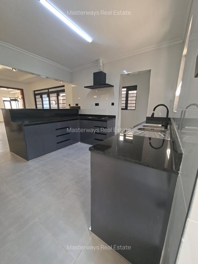 3 Bed House with En Suite in Nakuru - 2