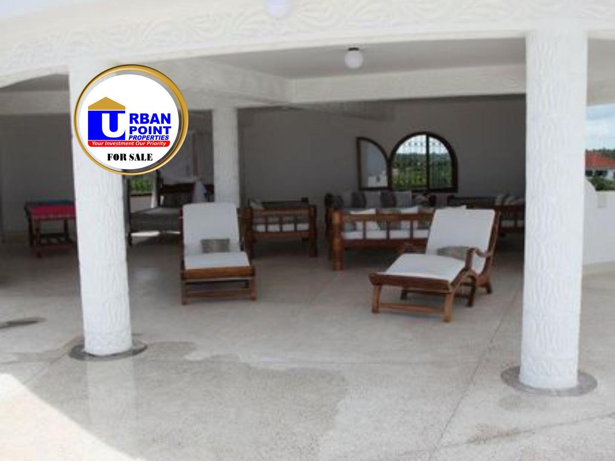 5 Bed House with En Suite in Watamu - 16