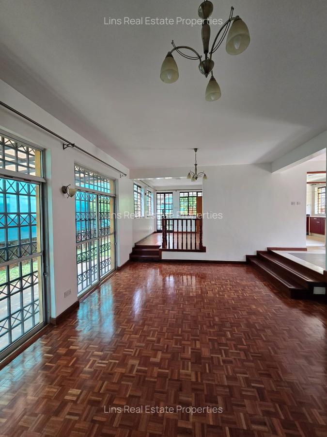 5 Bed Townhouse with En Suite in Lavington - 9