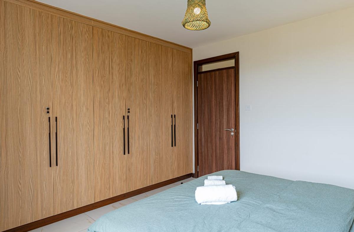 Serviced 2 Bed Apartment with En Suite in Westlands Area - 6