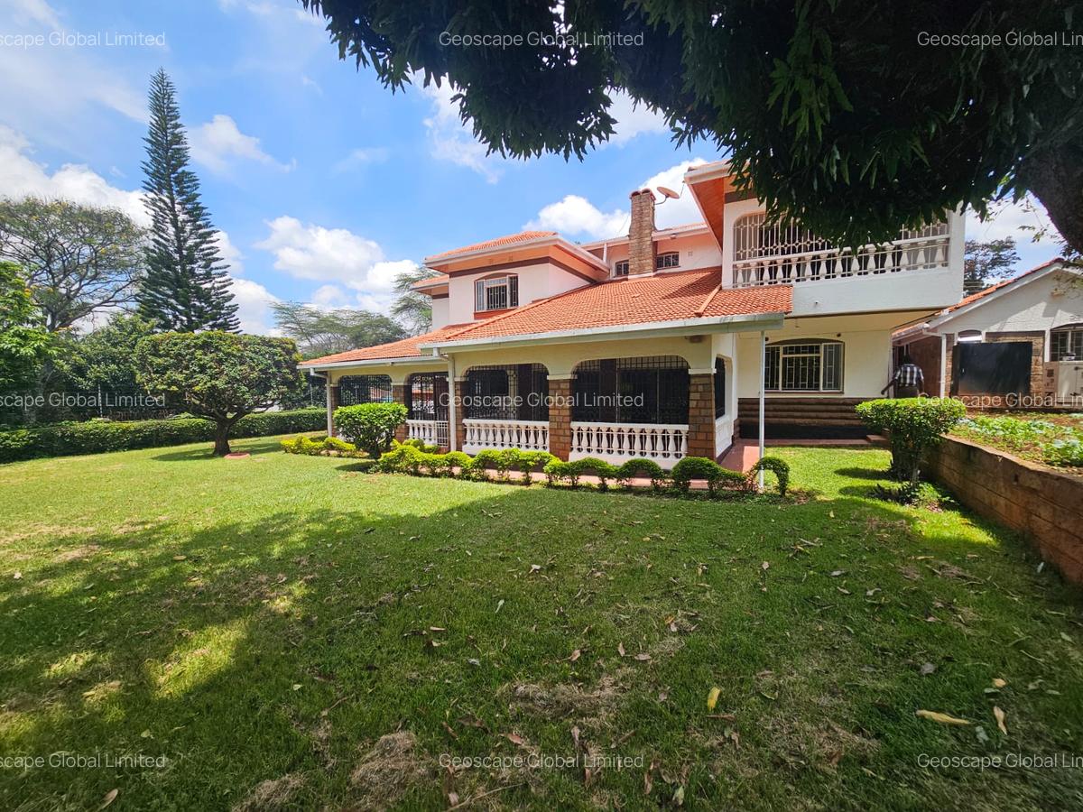 5 Bed House with En Suite in Rosslyn - 1