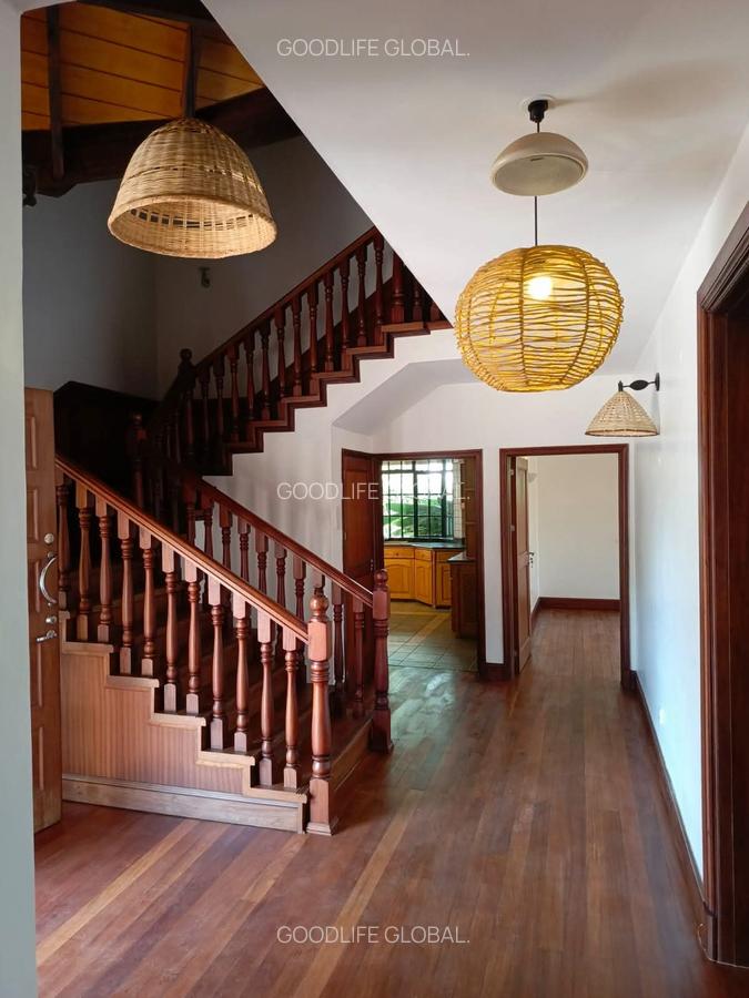 4 Bed House with En Suite at Ridgeways - 7