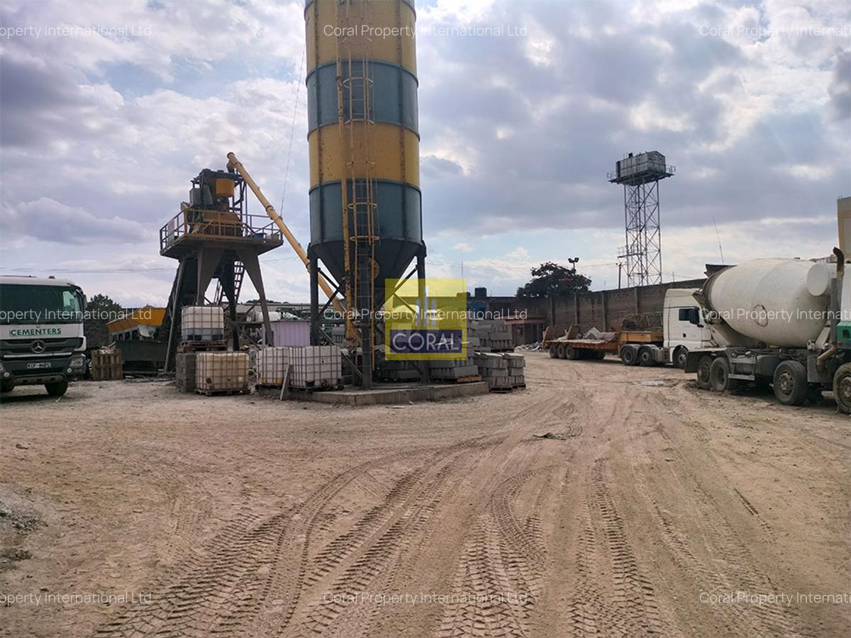 Commercial Property in Industrial Area - 10