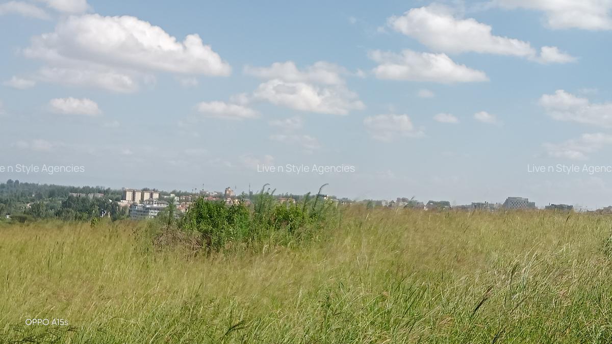 Residential Land in Runda - 5