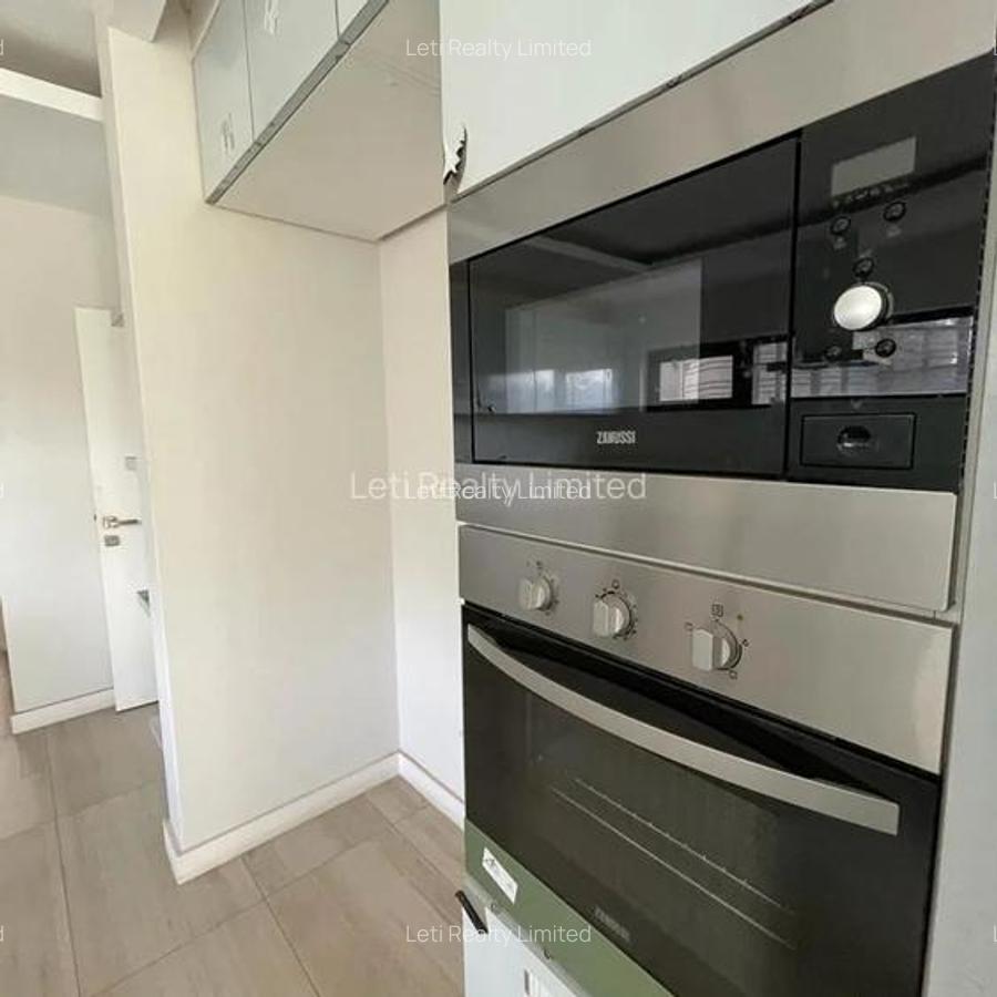 4 Bed Townhouse with En Suite in Lavington - 6