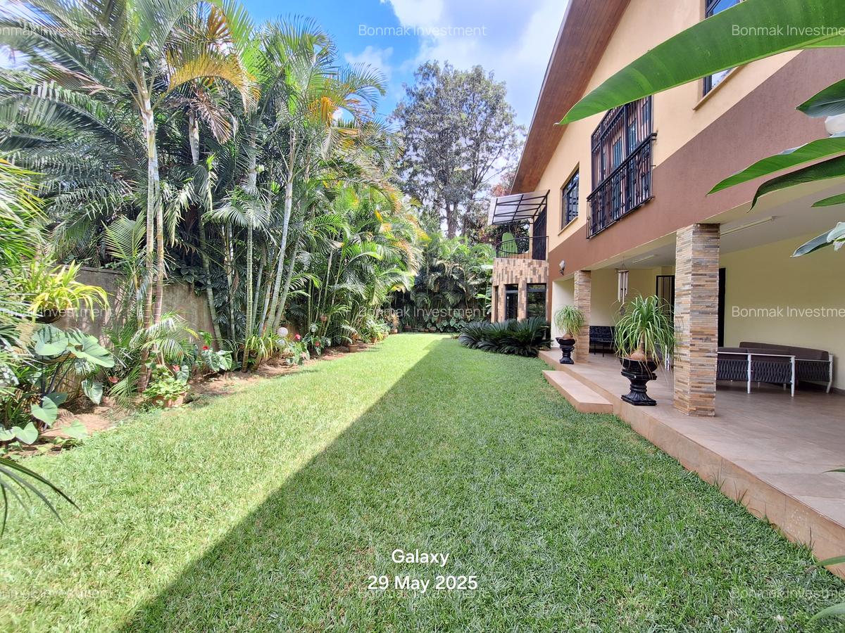 5 Bed Townhouse with En Suite at Kyuna Road - 2