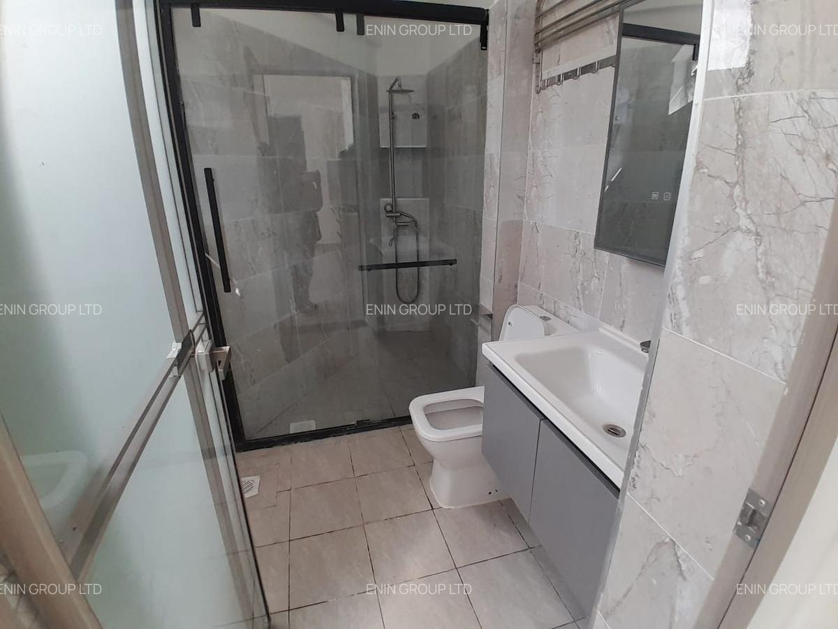 1 Bed Apartment with En Suite in Hurlingham - 5
