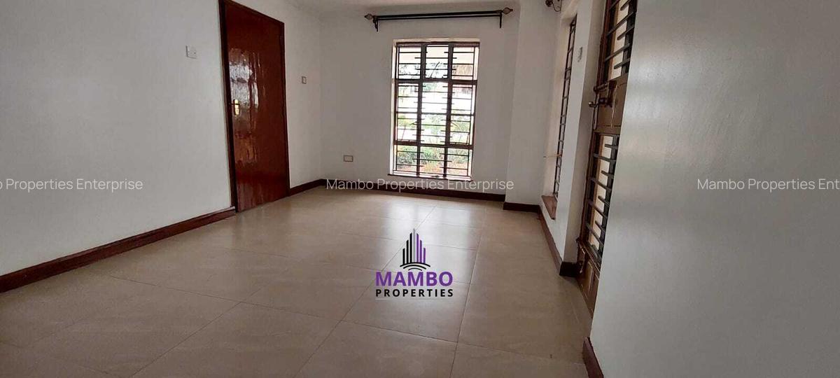 4 Bed House with En Suite at Daisy - 16