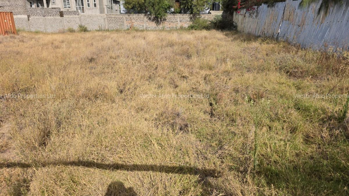 Land in Kitengela - 3