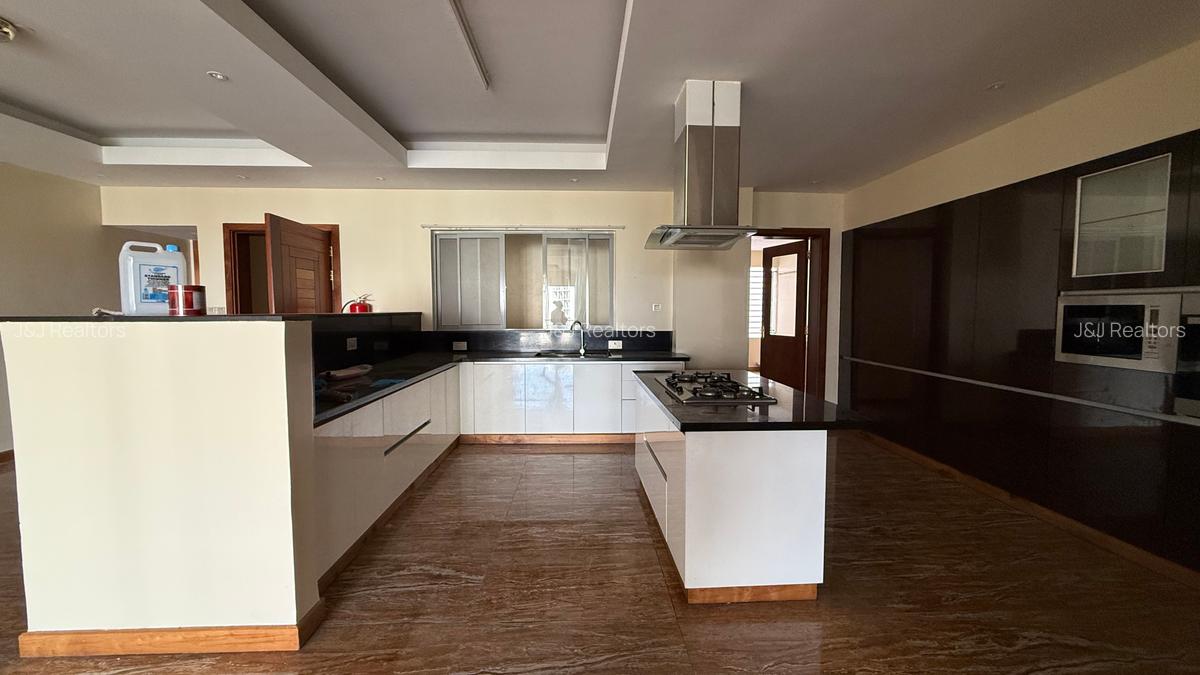 4 Bed Apartment with En Suite in Kileleshwa - 9