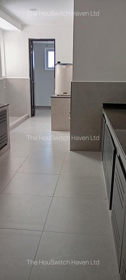 5 Bed Apartment with En Suite at Off General Mathenge - 15