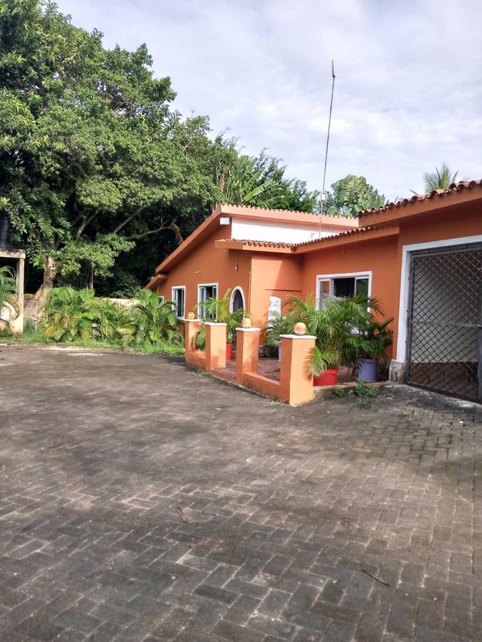 3 Bed Villa with En Suite at Bokoboko - 3