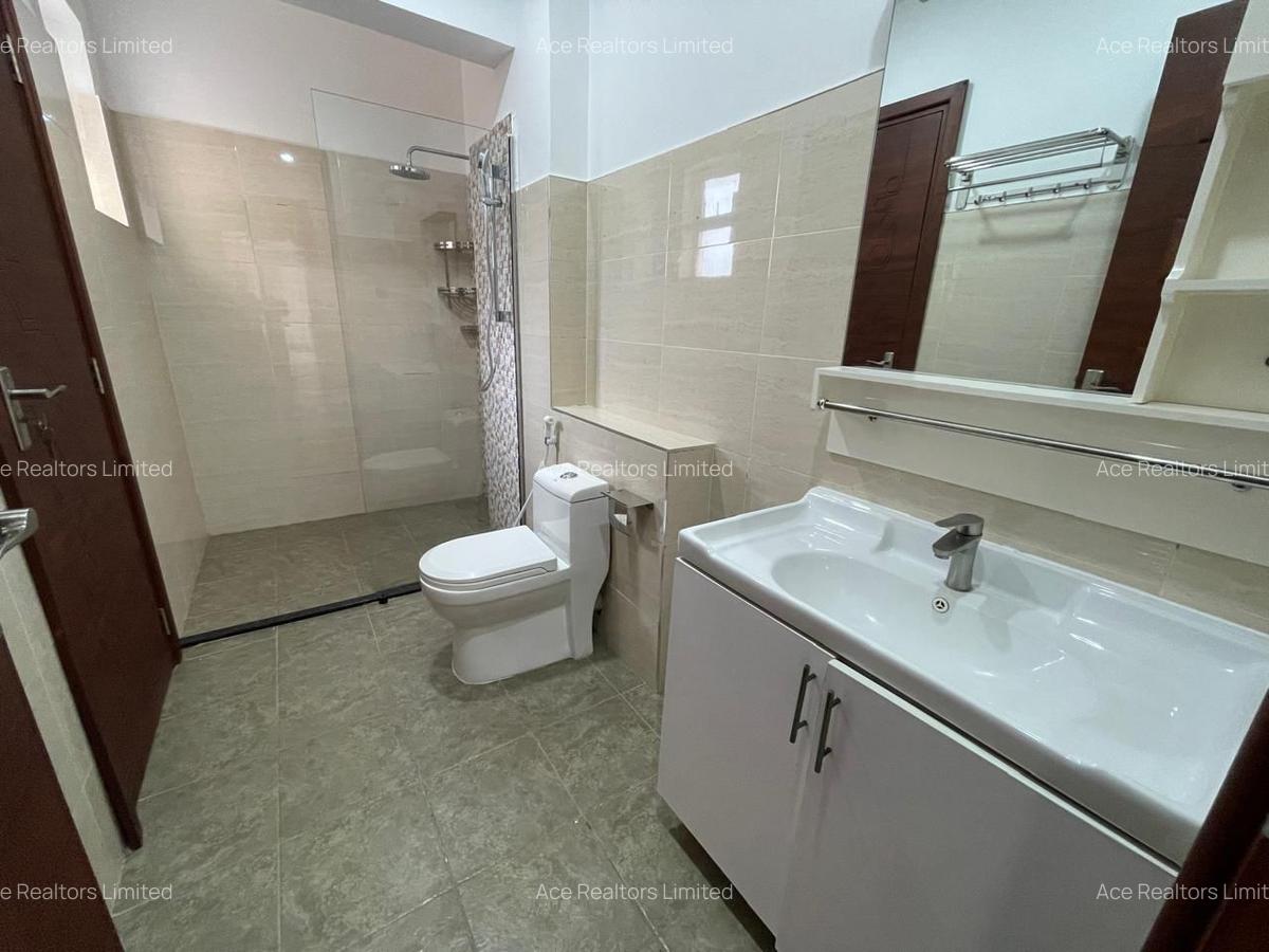 4 Bed Apartment with En Suite at General Mathenge - 12
