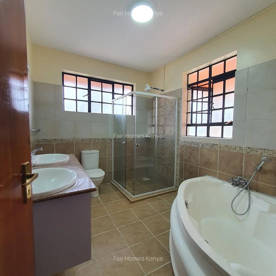 5 Bed Townhouse with En Suite at Kaputei Gardens - 10