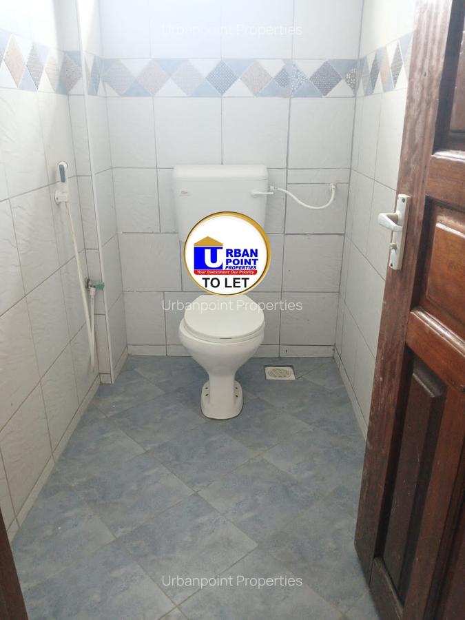 2 Bed Apartment with En Suite in Mtwapa - 3