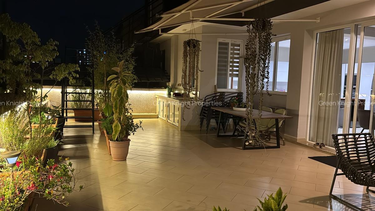 Serviced 3 Bed Apartment with En Suite in Parklands - 14