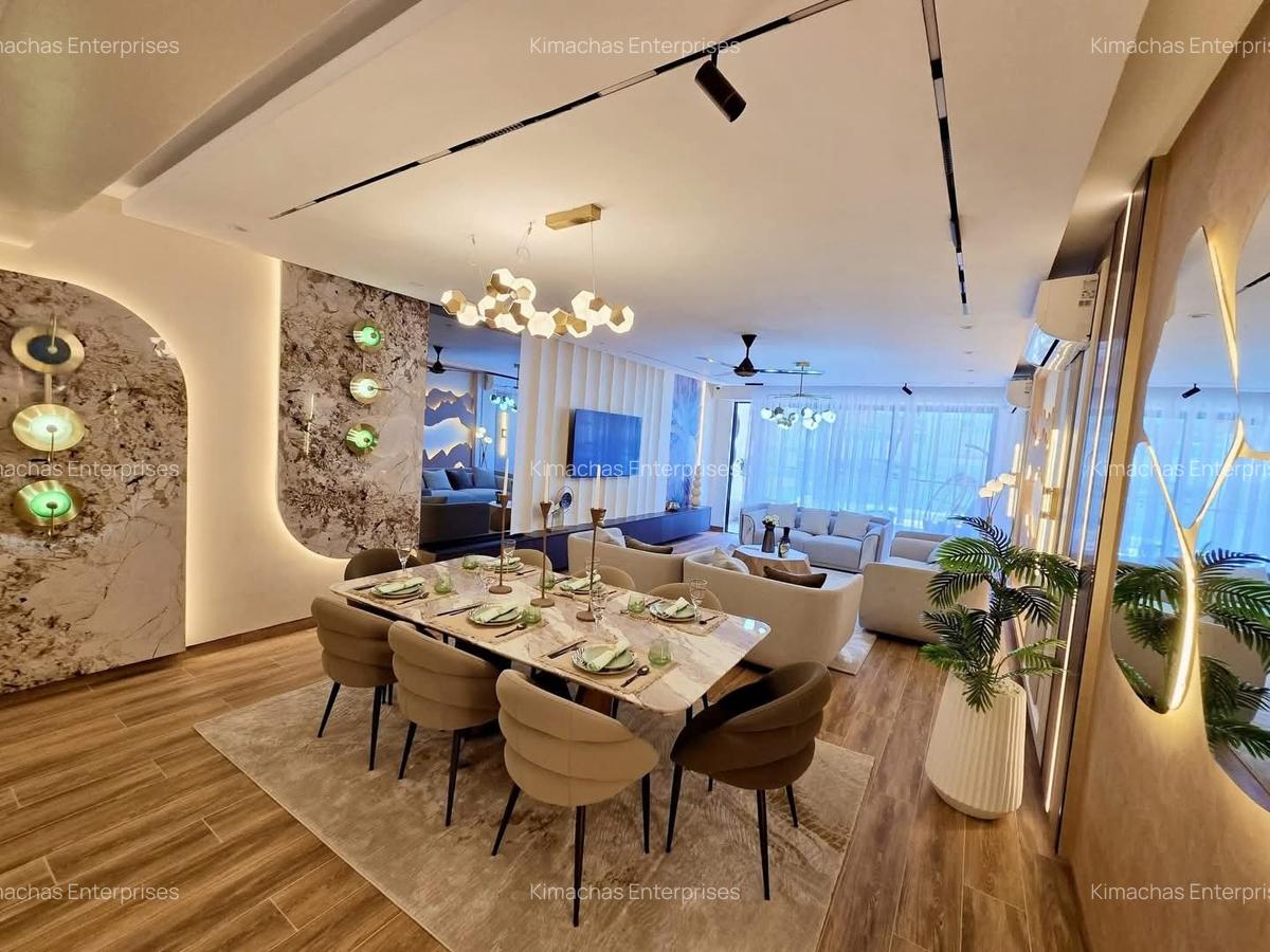 3 Bed Apartment with En Suite at Links Road - 3