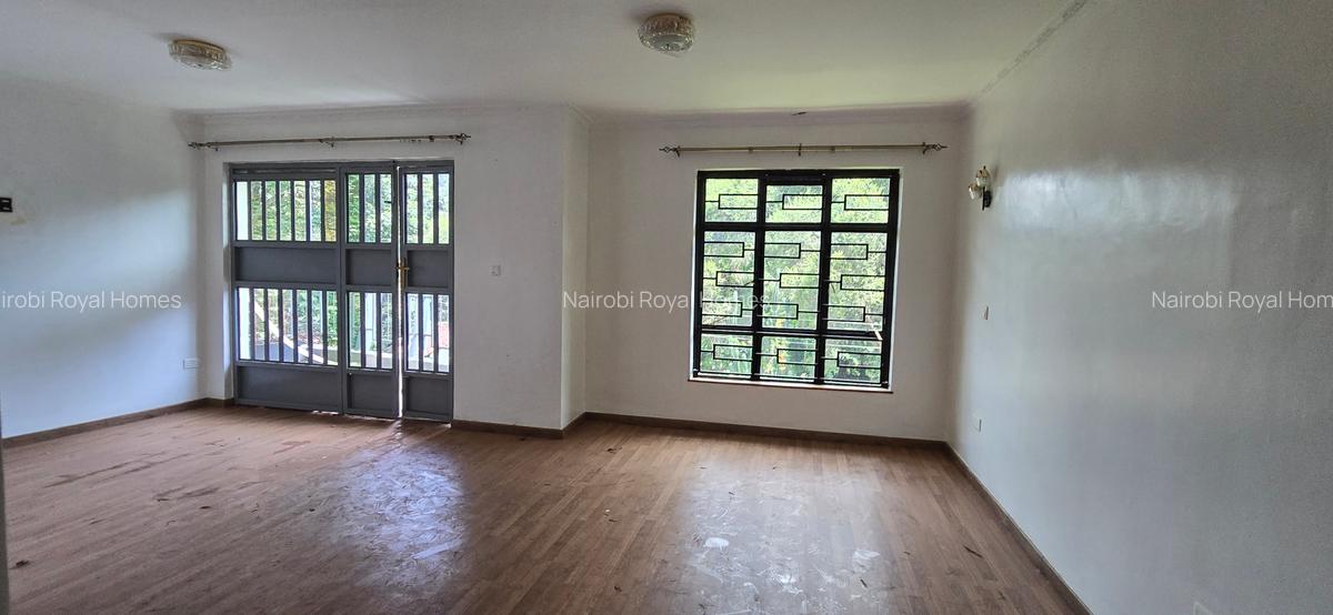 5 Bed Townhouse with En Suite at Off Convent Drive - 11