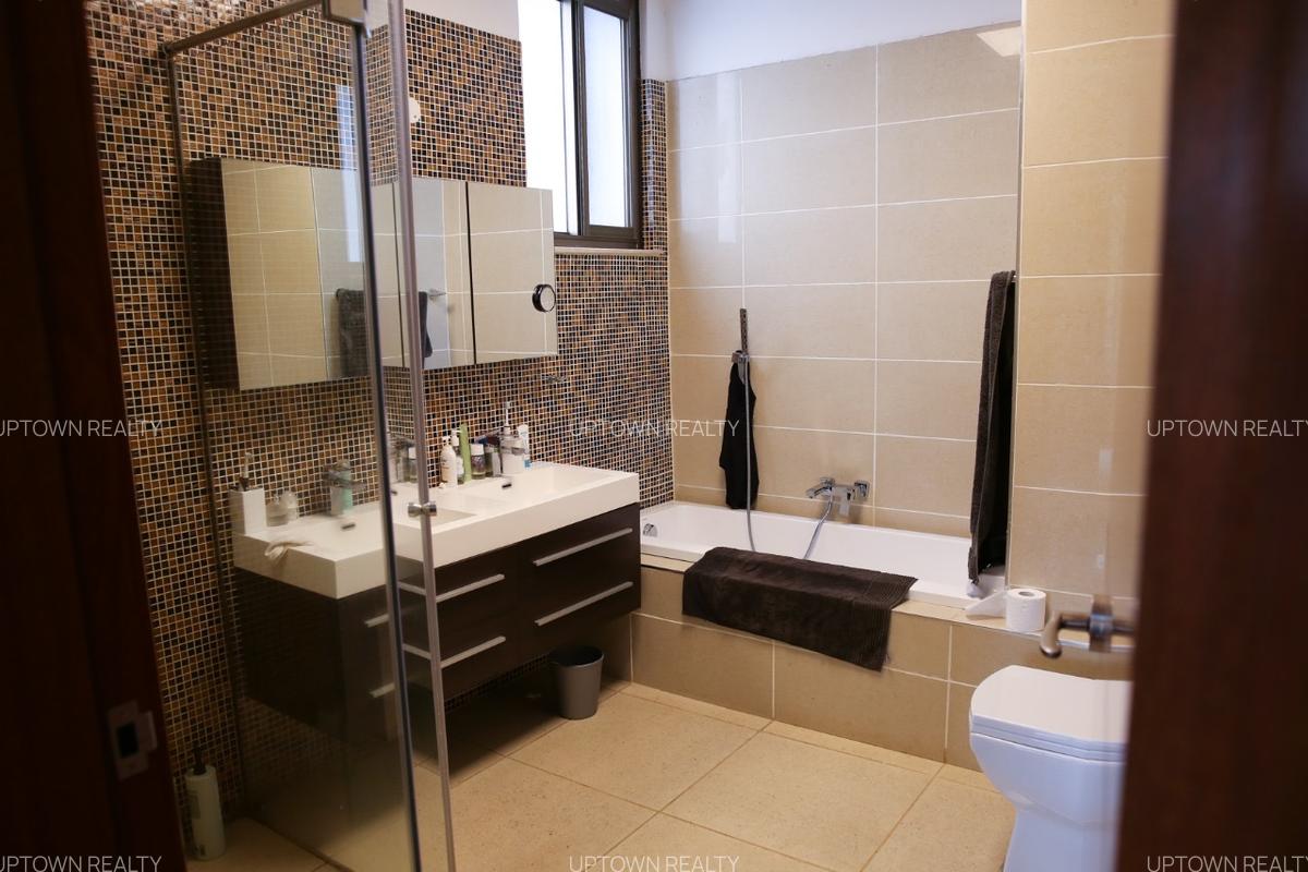 Serviced 3 Bed Apartment with En Suite at Parklands - 10