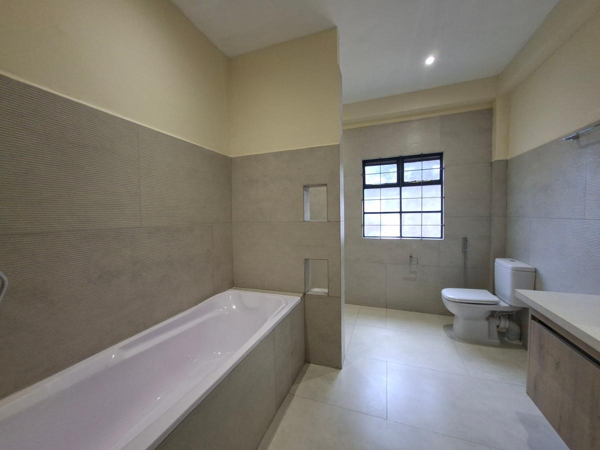 4 Bed Townhouse with En Suite at Off Peponi Rd - 17