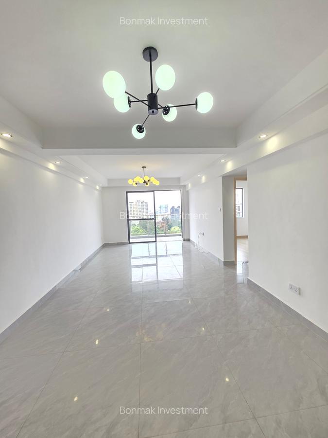 2 Bed Apartment with En Suite at Raphta Road - 17