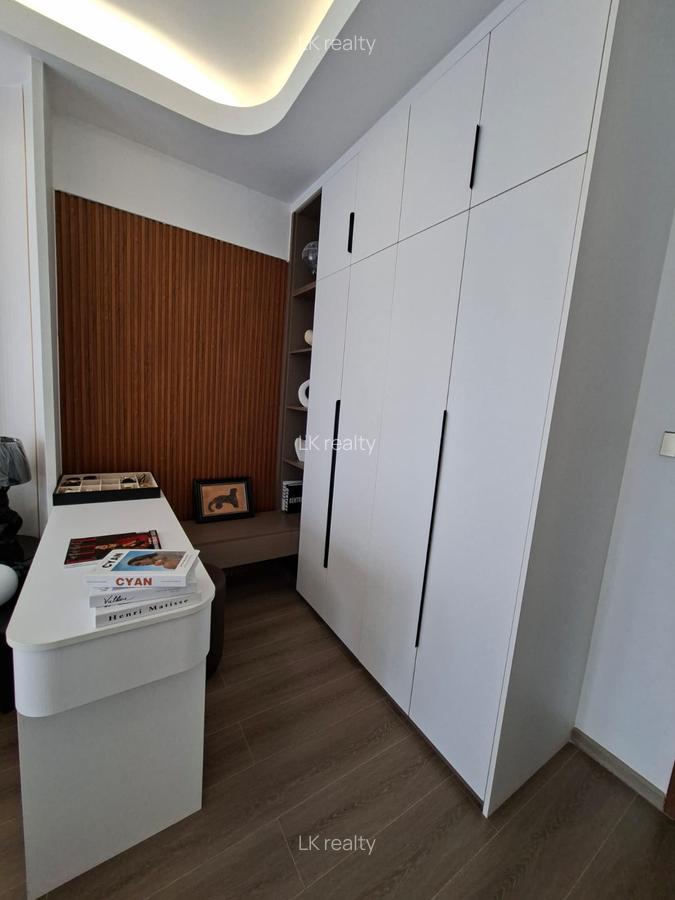 2 Bed Apartment with En Suite at Westlands Road - 11