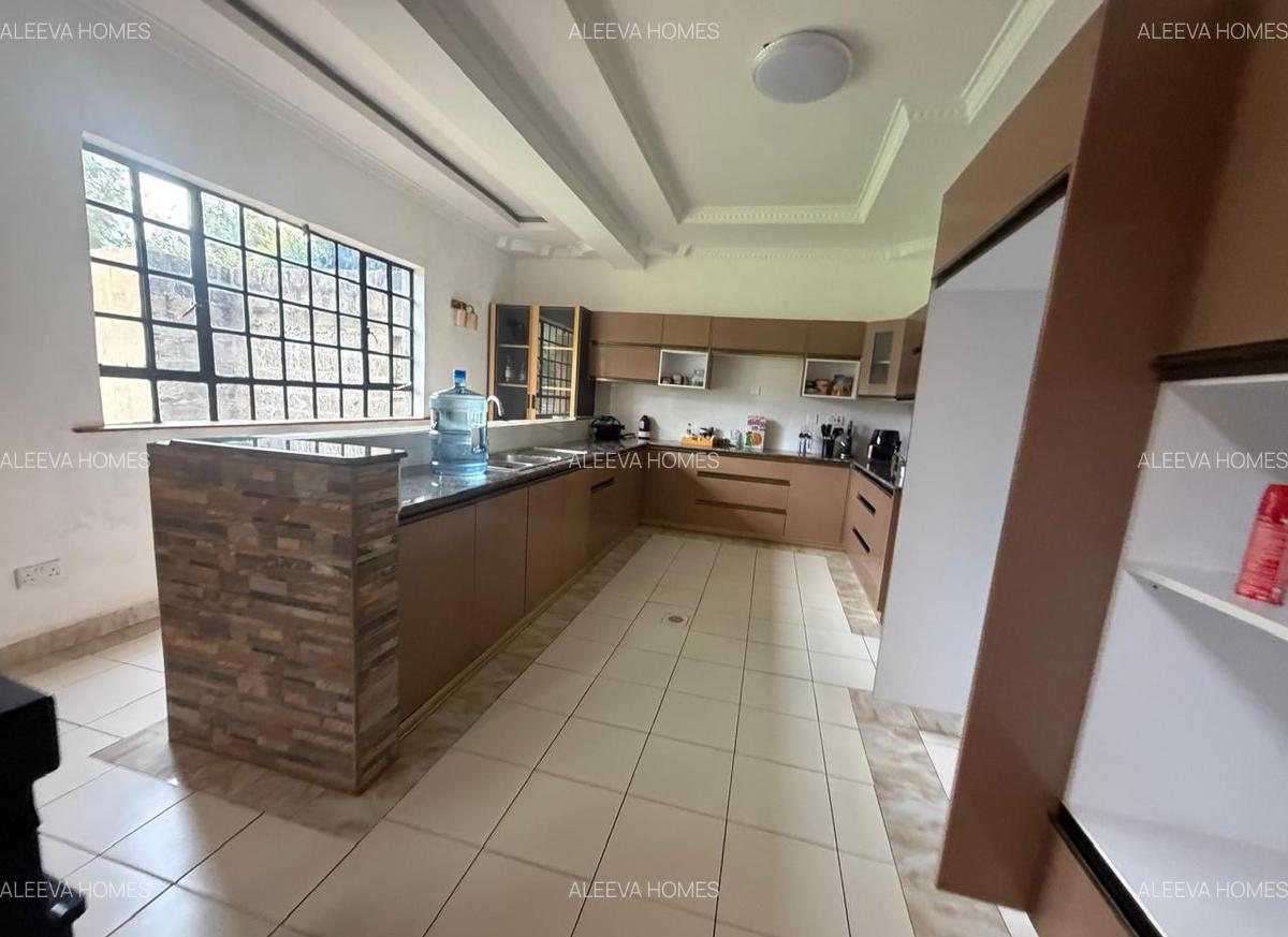 4 Bed House with En Suite in Karen - 6